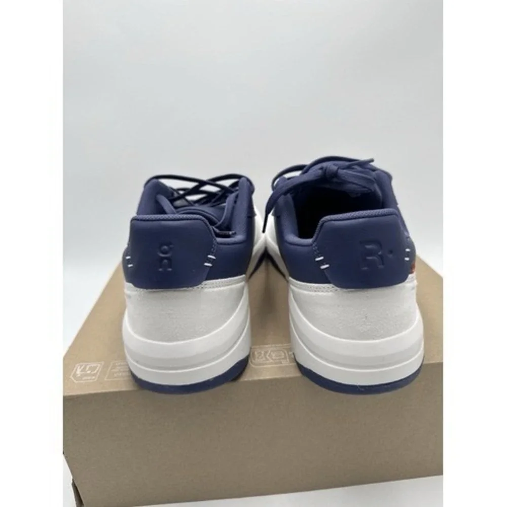 On Men's THE ROGER Clubhouse Shoes White Acai Size 8 New in Box No Lid